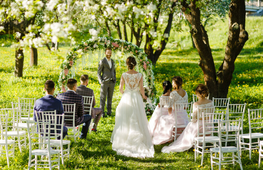 Свадьба в апреле: традиции и благоприятные даты
