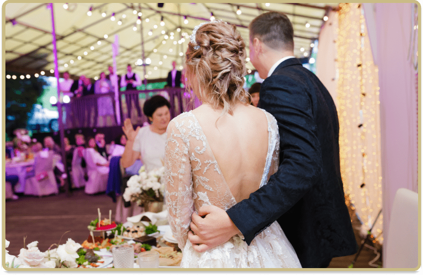 жених и невеста, свадебный банкет, стильная свадьба