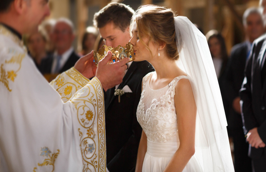 жених и невеста, церковь, венчание, венец