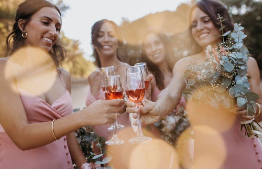 свадьба, подружки невесты, шампанское