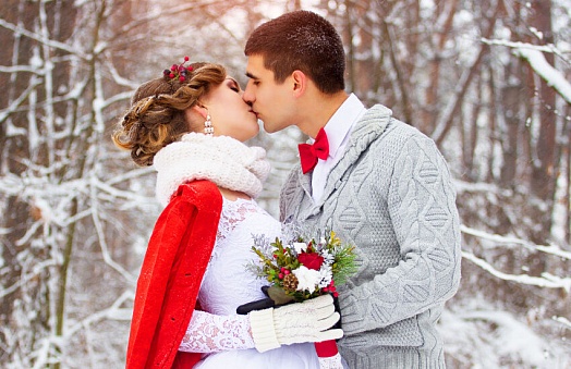 Свадьба под Новый год: плюсы и минусы