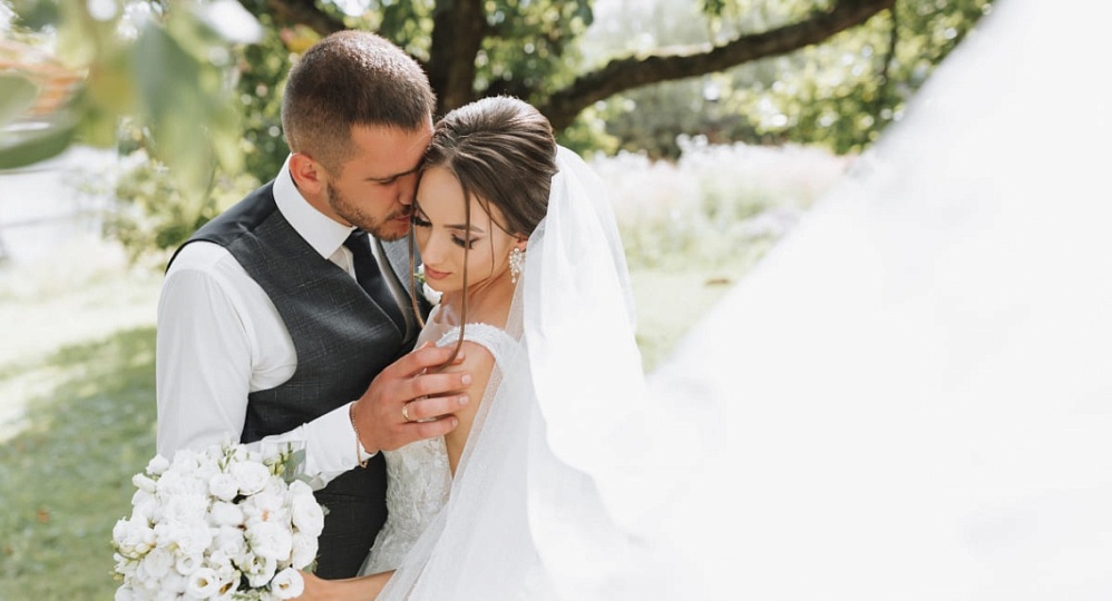 Зачем выходить замуж: 10 плюсов официального брака