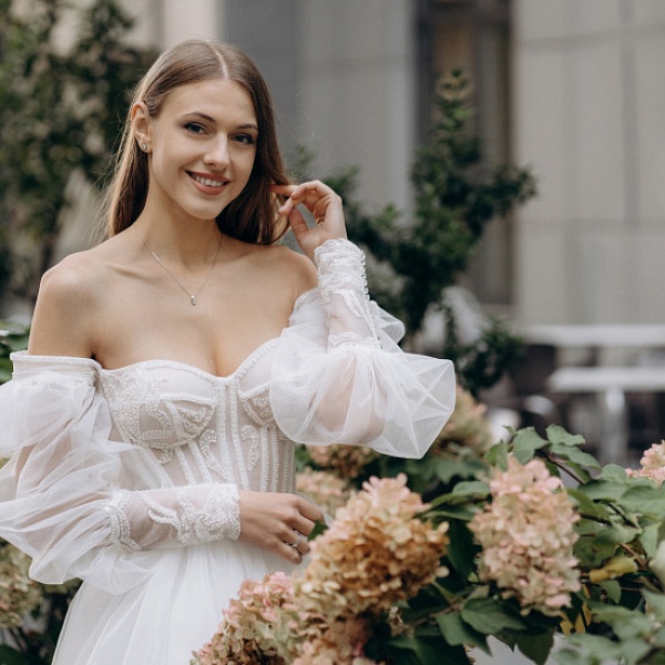 Тренды свадебных платьев: что будет модно весной 2024